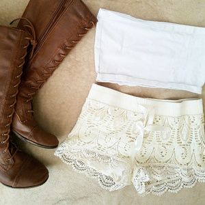 Vanilla star lace shorts